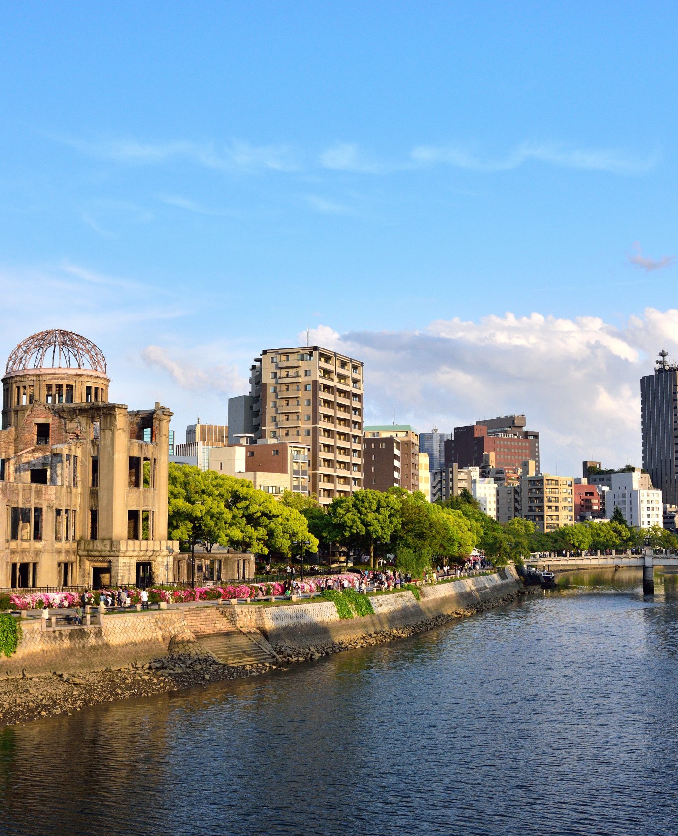 各社の企業理念の実現のため、人の可能性の信じて、経営を共創します。